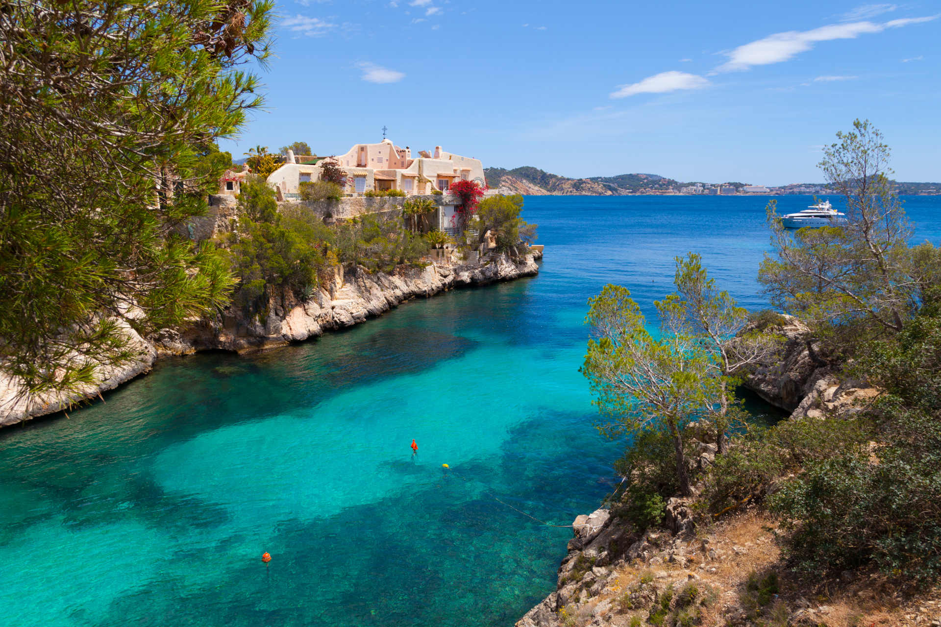 cala fornells spanien mallorca bucht